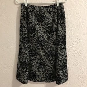 Patterned wool skirt